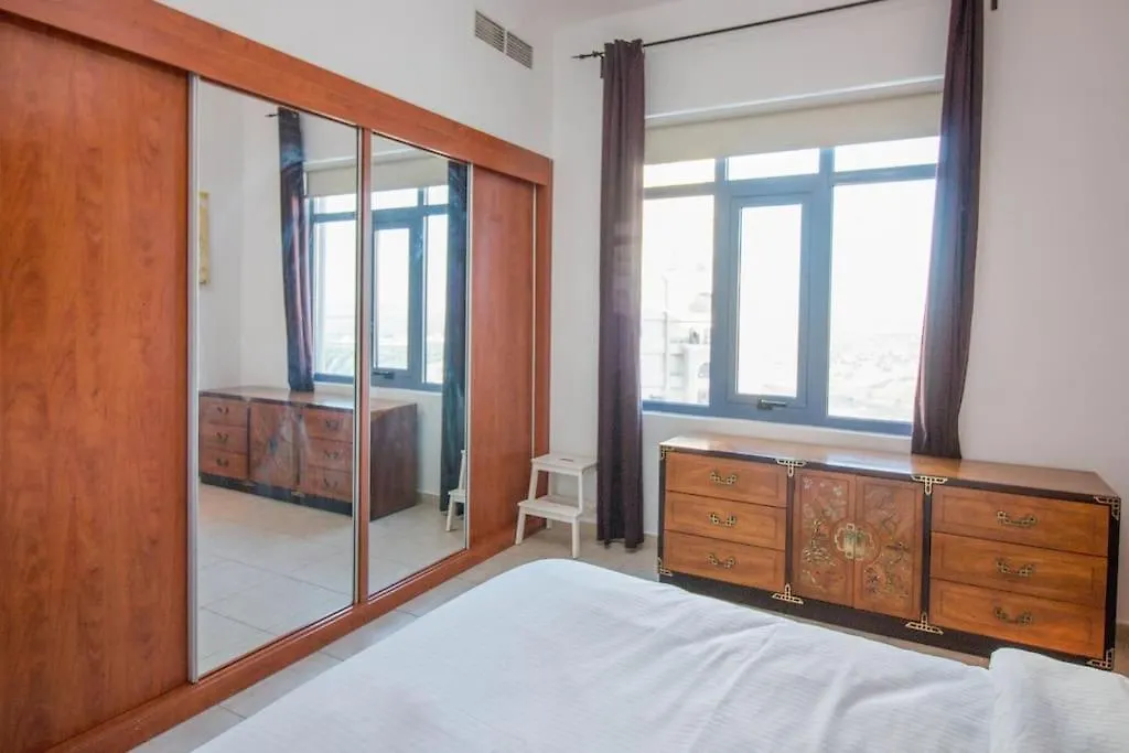Apartment Ideal For Families -Close To All Amenities! Dubai